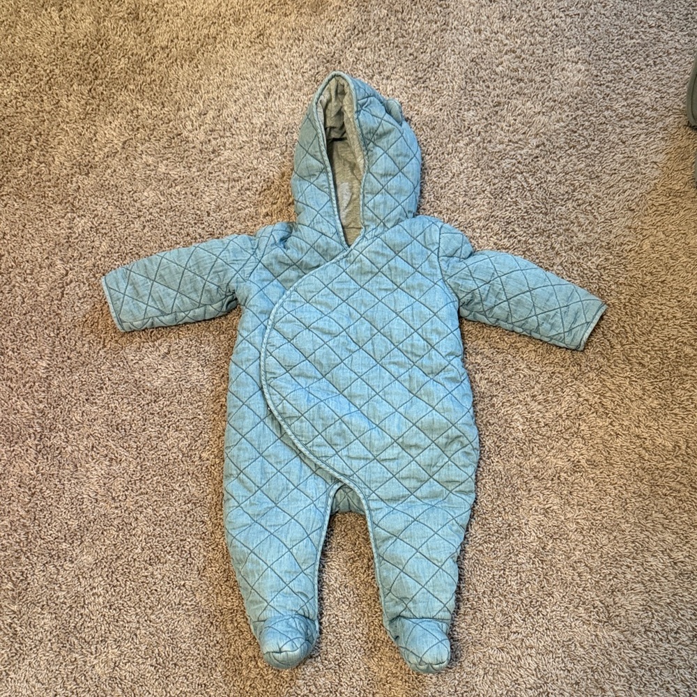 GAP Quilted Hooded Baby Footie in Blue